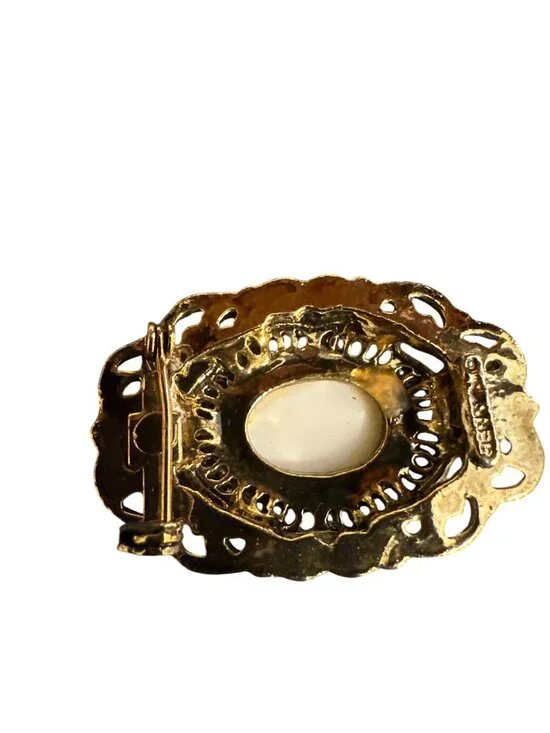 Vintage 1950S Victorian-Style Gold-Tone Brooch With Cameo Portrait - Picture 8 of 10